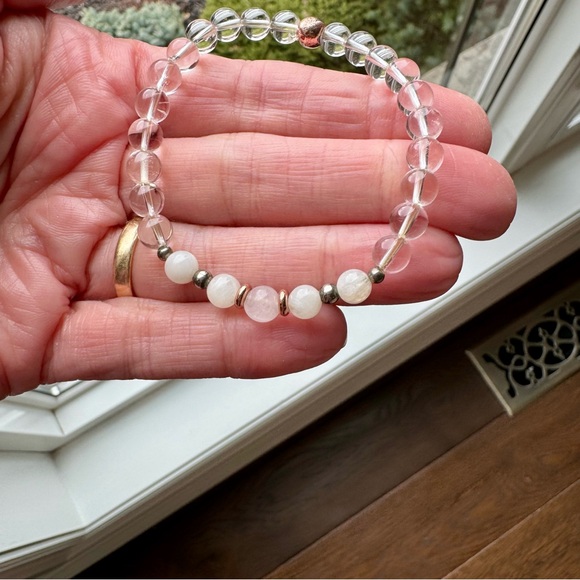 Genuine Rose and Clear Quartz 6mm Bead Stretch Bracelet - Picture 5 of 7